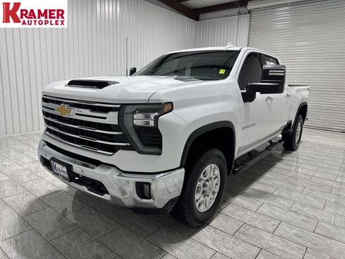 Used 2025 Chevrolet Silverado 2500 LTZ w/ LTZ Convenience Package image 1