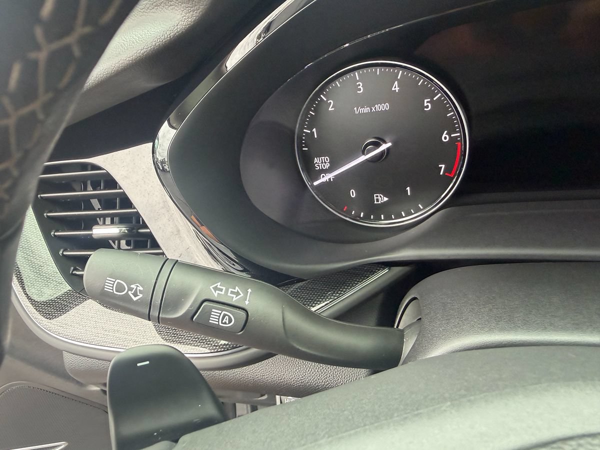 Used 2023 Buick Envision Essence w/ Technology Package I AWD/4WD image 10