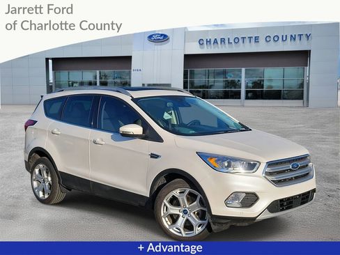 Used 2019 Ford Escape Titanium image 1
