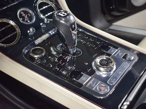Used 2020 Bentley Continental GT AWD/4WD image 32