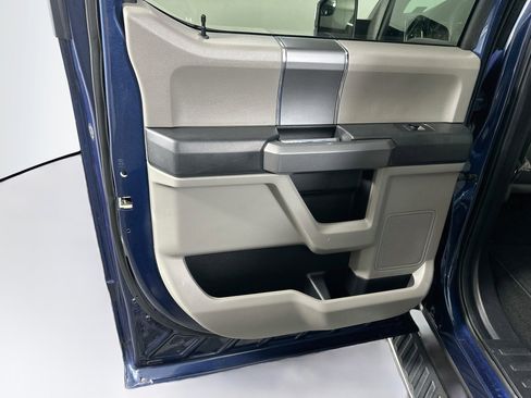 Used 2018 Ford F150 XLT w/ Equipment Group 302A Luxury AWD/4WD image 26