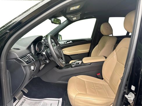 Used 2017 Mercedes-Benz GLE 400 4MATIC image 11
