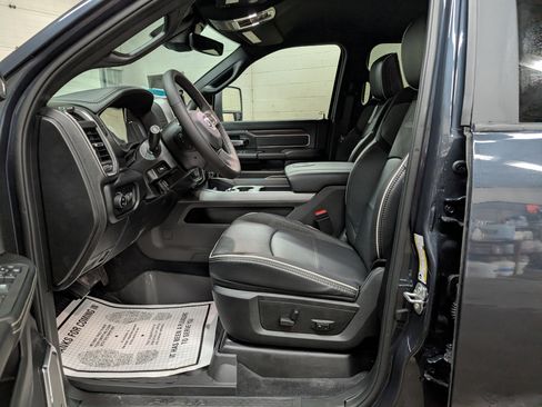New 2026 RAM 3500 Laramie AWD/4WD image 13