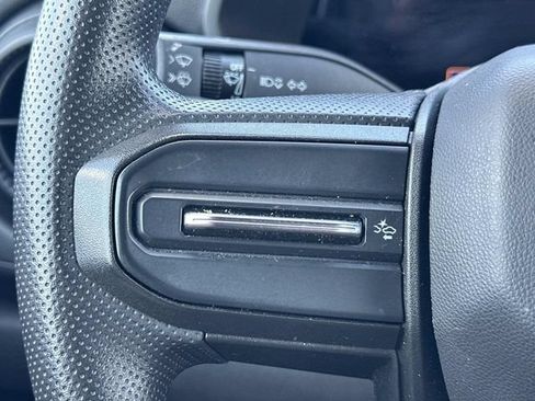 Used 2024 Chevrolet Colorado W/T RWD image 18