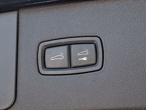Used 2019 Porsche Cayenne AWD/4WD image 35