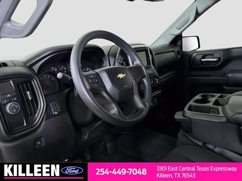 Used 2019 Chevrolet Silverado 1500 Custom w/ Custom Convenience Package RWD image 11