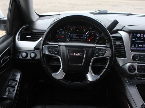 Used 2018 GMC Yukon SLT AWD/4WD image 10