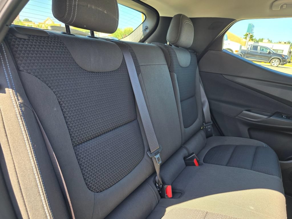 Used 2022 Chevrolet Bolt EUV LT w/ Driver Confidence Package FWD image 12