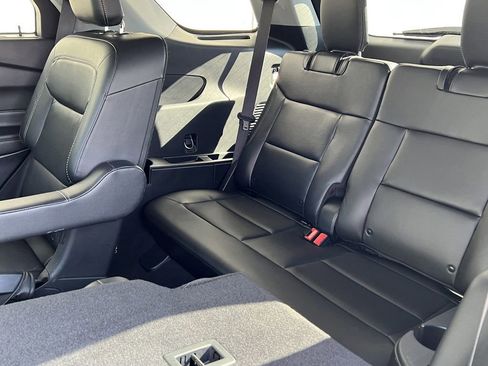 Used 2023 Ford Explorer Limited w/ Hybrid Equipment Group 310A image 29