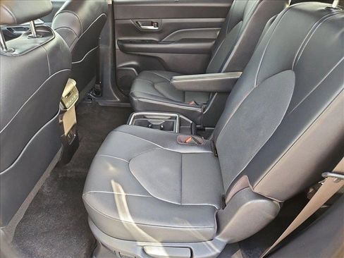 Certified 2026 Toyota Grand Highlander FWD image 25