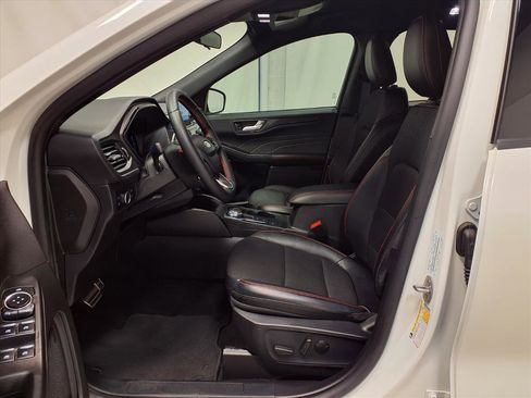 Used 2024 Ford Escape ST-Line w/ Equipment Group 301A image 24