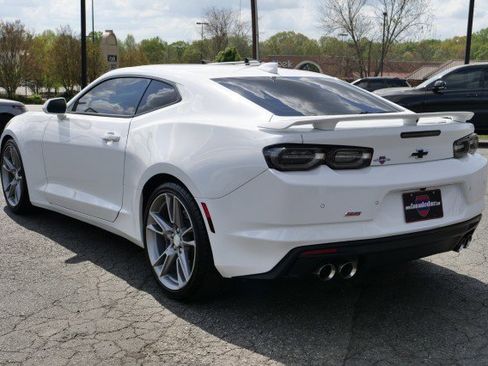 Used 2019 Chevrolet Camaro SS image 10
