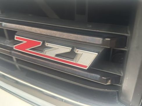 Used 2015 Chevrolet Silverado 2500 LTZ w/ LTZ Plus Package image 10