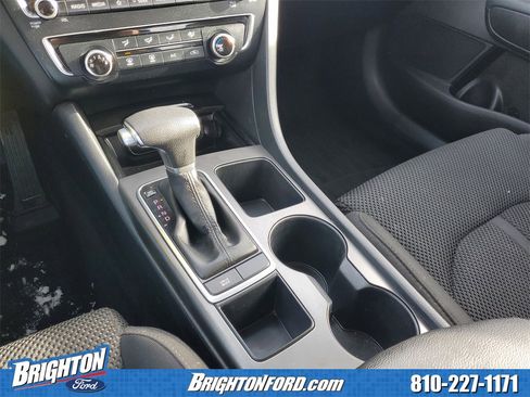 Used 2019 Kia Optima LX image 24