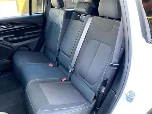 Used 2025 Jeep Grand Cherokee Laredo X w/ Trailer Tow Package AWD/4WD image 25