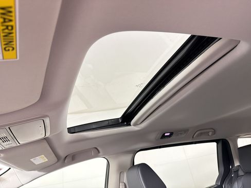 New 2026 Honda Odyssey EX-L image 16