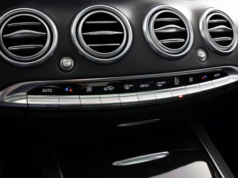 Used 2018 Mercedes-Benz S 63 AMG 4MATIC Coupe image 29