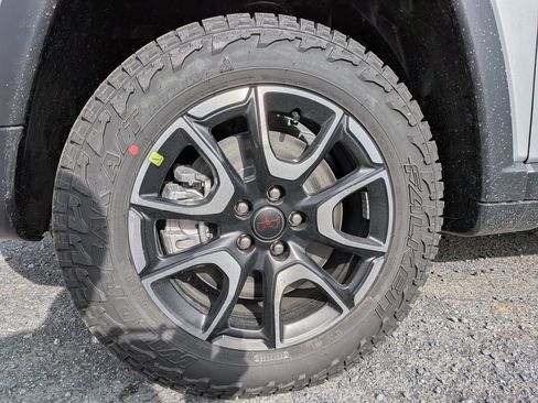 New 2026 Jeep Compass Trailhawk w/ Sun, Sound & Navigation Group image 9