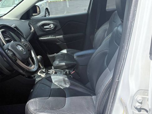 Used 2014 Jeep Cherokee Limited AWD/4WD image 25