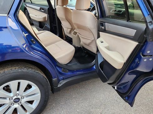 Used 2017 Subaru Outback 2.5i Premium image 39