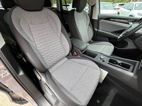 Certified 2025 Volkswagen Tiguan S FWD image 44