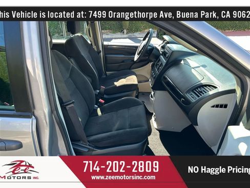 Used 2016 Dodge Grand Caravan American Value Package image 33