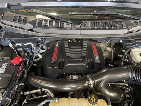 Used 2019 Ford F150 Raptor w/ Equipment Group 802A Luxury image 32