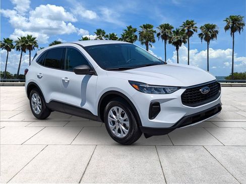 Certified 2024 Ford Escape Active FWD image 1