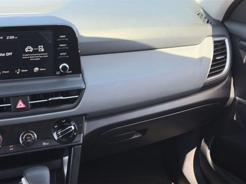 Used 2026 Kia Seltos LX FWD image 15