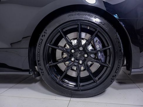 Used 2020 Ford Mustang Shelby GT350 w/ Technology Package RWD image 27