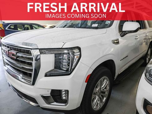 Used 2024 GMC Yukon XL SLT RWD image 1