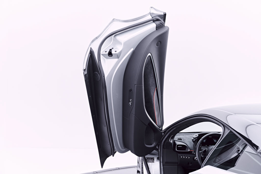 Used 2023 McLaren Artura RWD image 46