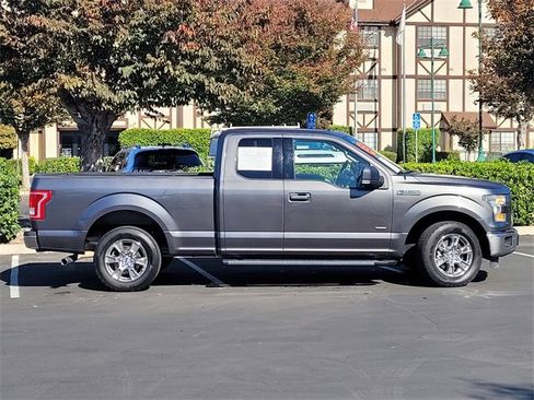 Used 2015 Ford F150 XLT w/ Equipment Group 302A Luxury image 4