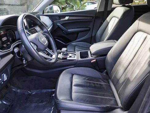 Used 2021 Audi Q5 e Premium w/ Convenience Package image 16