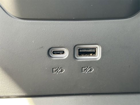 Used 2024 Chevrolet Silverado 1500 RST image 16