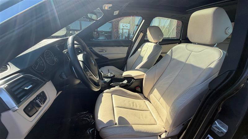 Used 2018 BMW 330i Gran Turismo xDrive AWD/4WD image 29