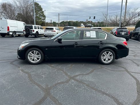 Used 2015 INFINITI Q40 w/ Navigation Package image 4