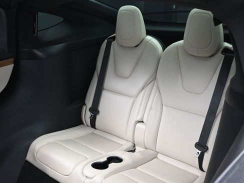 Used 2021 Tesla Model X Performance image 38