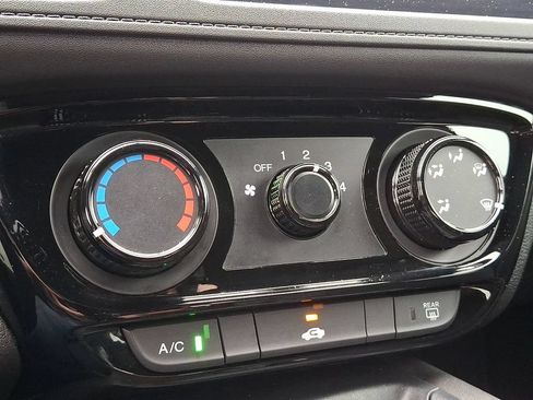 Used 2022 Honda HR-V Sport image 17