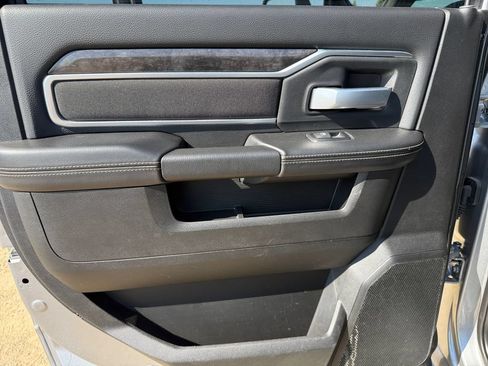 Used 2024 RAM 3500 Big Horn AWD/4WD image 34