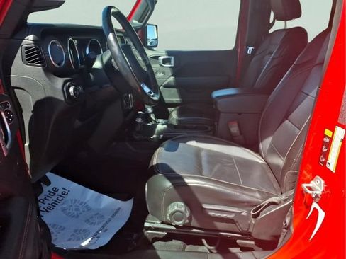 Used 2020 Jeep Wrangler Unlimited Sahara AWD/4WD image 19