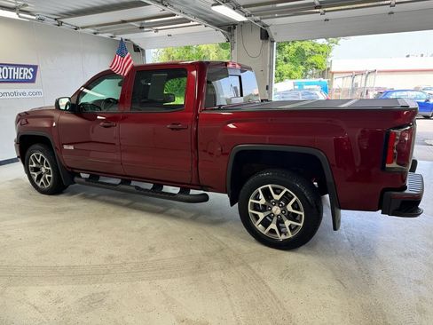Used 2017 GMC Sierra 1500 SLT AWD/4WD image 3