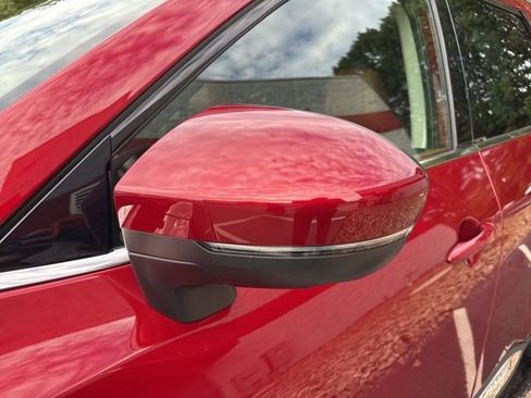 Used 2024 Nissan Pathfinder Platinum w/ Black Appearance Package image 11