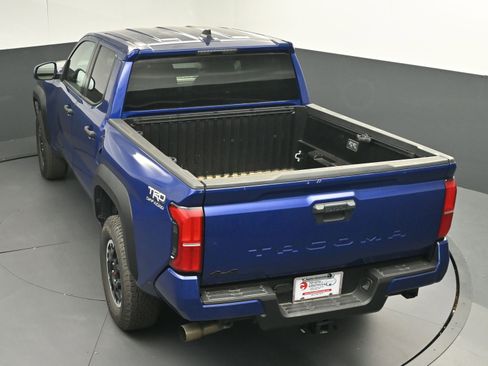 Certified 2024 Toyota Tacoma TRD Off-Road image 35