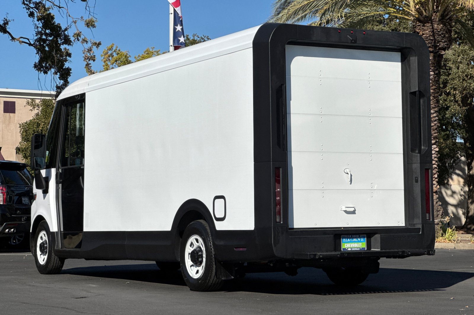 Used 2023 Chevrolet Brightdrop 600 w/ Active Safety Package 2 AWD/4WD image 5