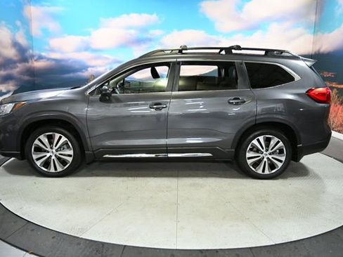 Used 2022 Subaru Ascent Limited w/ Technology Package image 5