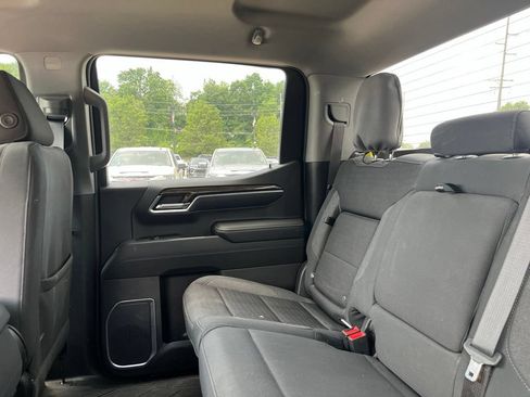 Used 2024 GMC Sierra 1500 Elevation w/ LPO, Elevation Black Package AWD/4WD image 17