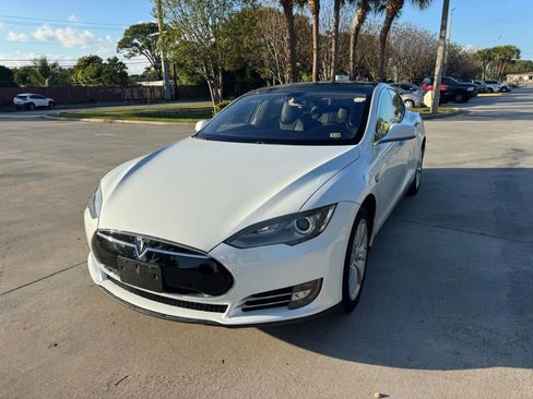 Used 2013 Tesla Model S image 1