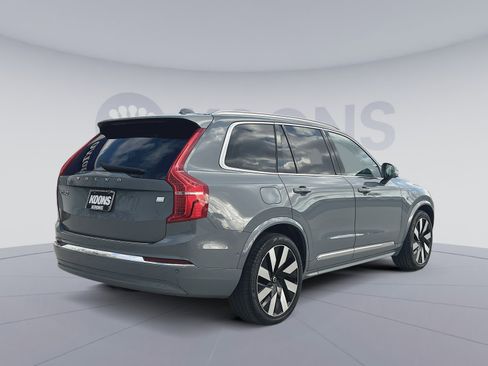 Certified 2023 Volvo XC90 T8 Ultimate w/ Protection Package Premier image 7