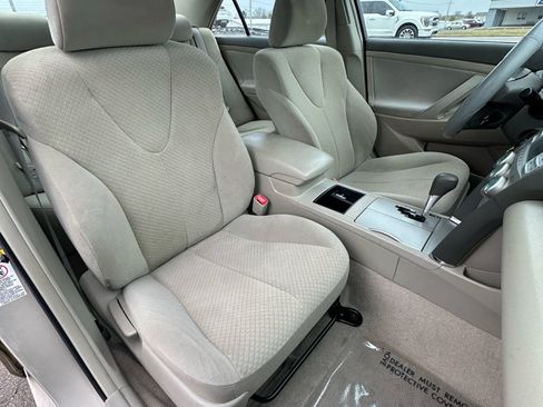 Used 2009 Toyota Camry XLE image 36